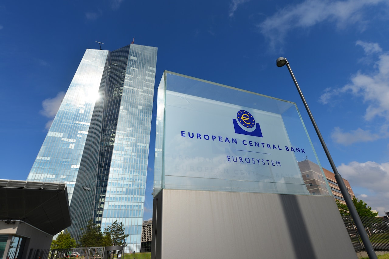 Beamter der Europäischen Zentralbank warnt: Krypto-Unternehmen müssen sich einer strengen Bankenaufsicht stellen